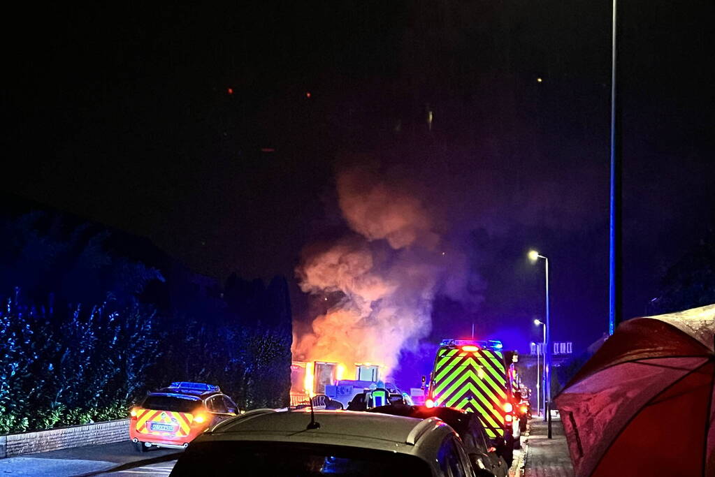 Meerdere trailers verwoest vanwege brand