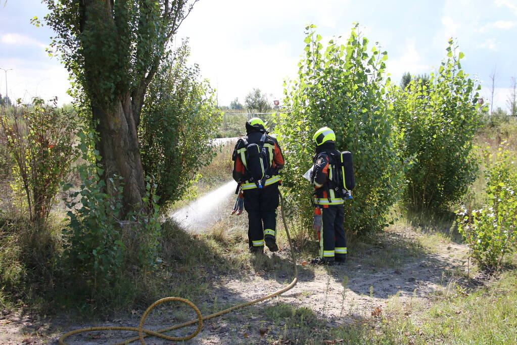 Bermbrand snel onder controle