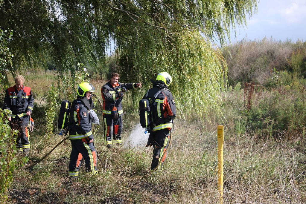 Bermbrand snel onder controle
