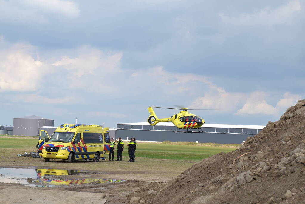 Motorcrosser ernstig gewond na val