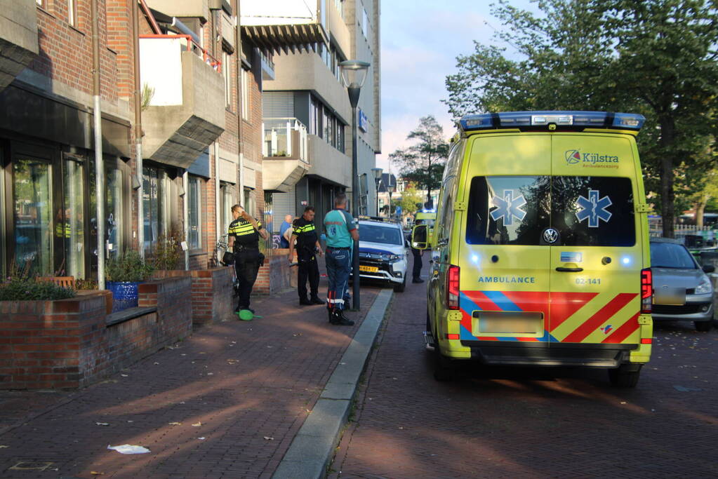 Twee zwaargewonden aangetroffen, één persoon raakt te water