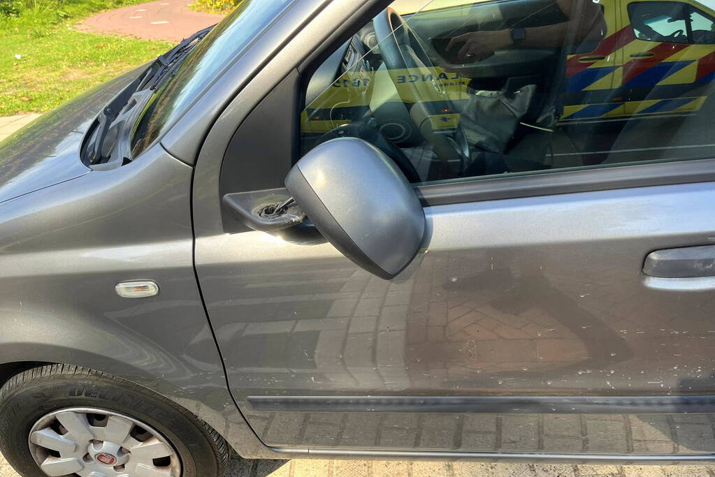 Automobilist ziet overstekende fietsster over het hoofd