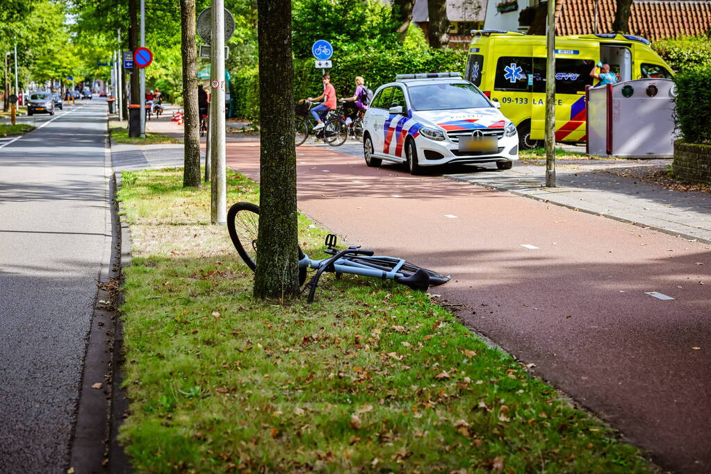 Bestuurder van auto geladen met lachgas ziet fietser over het hoofd