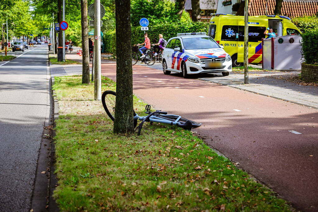 Bestuurder van auto geladen met lachgas ziet fietser over het hoofd