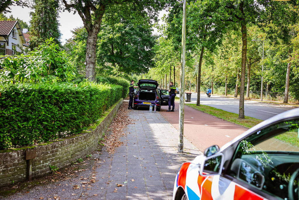 Bestuurder van auto geladen met lachgas ziet fietser over het hoofd