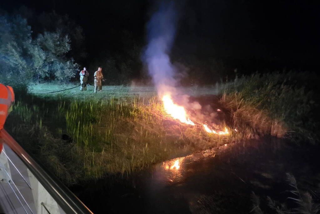 Bermbrand snel onder controle