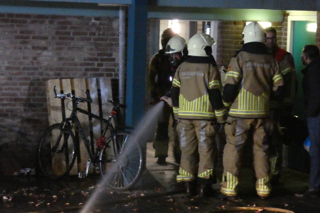 Brand in flatgebouw snel onder controle