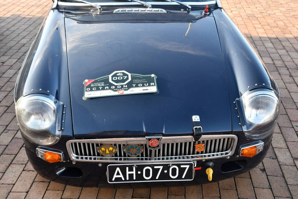Prachtige MG's rijden 26ste Octagon Tour