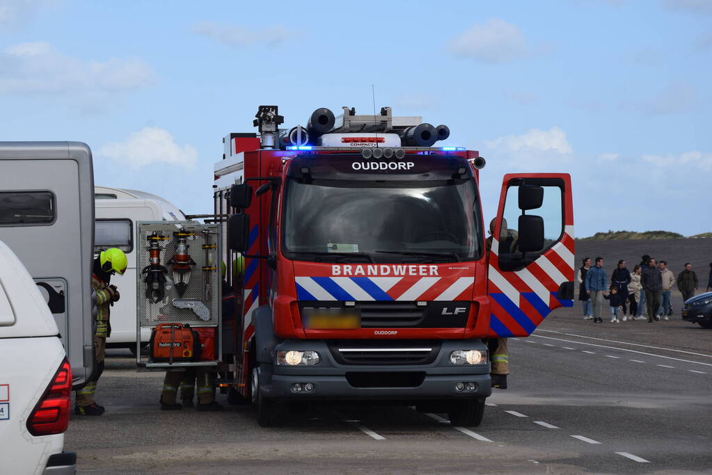 Kitesurfer zwaargewond bij kiteongeval op Brouwersdam