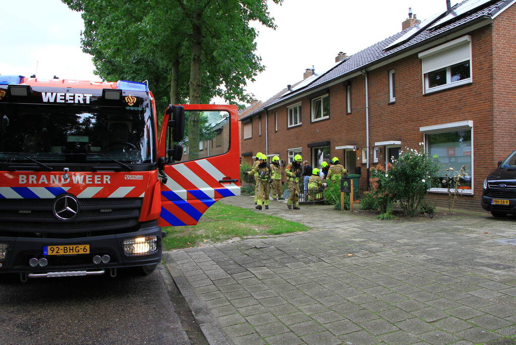 Bewoner boort door gasleiding
