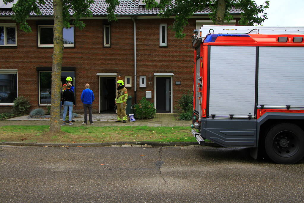 Bewoner boort door gasleiding