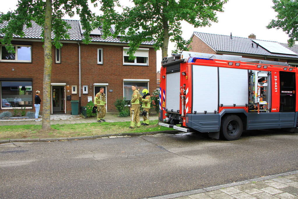 Bewoner boort door gasleiding