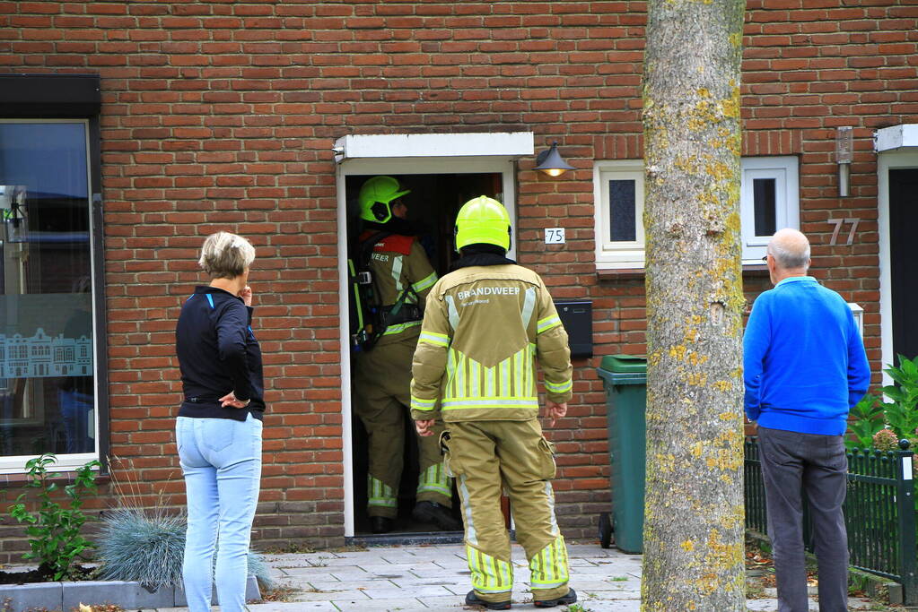 Bewoner boort door gasleiding