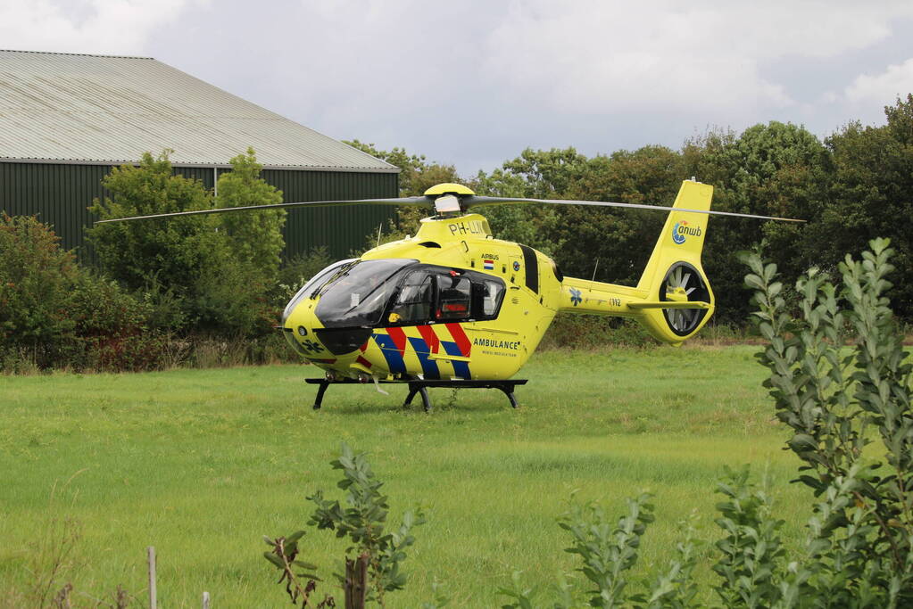 Traumateam assisteert bij incident in woning