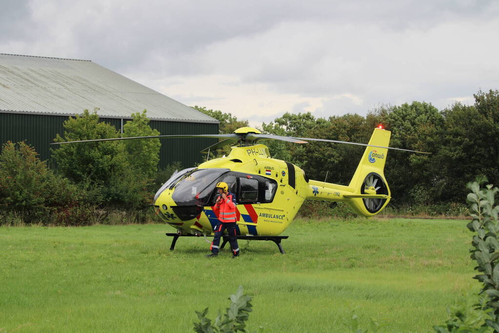 Traumateam assisteert bij incident in woning