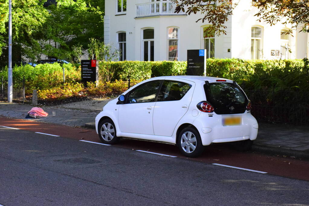 Scooterrijder en automobilist komen in botsing