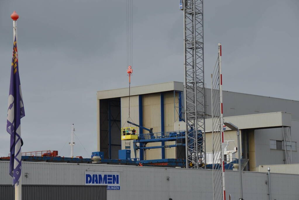 Persoon ernstig gewond na val in ruim van vrachtschip