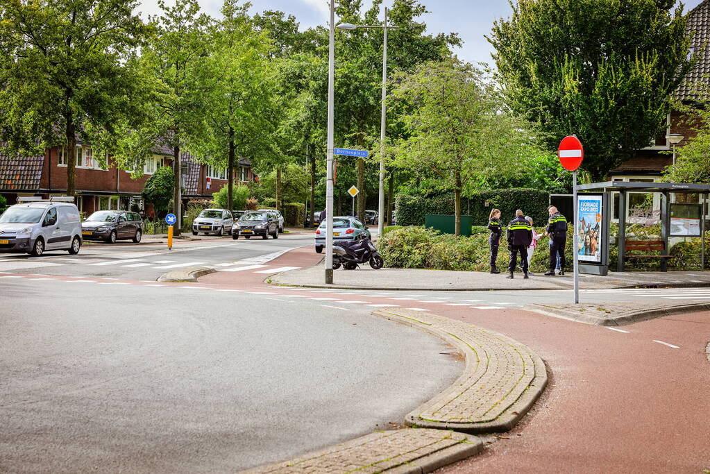 Scooterrijder aangereden door auto