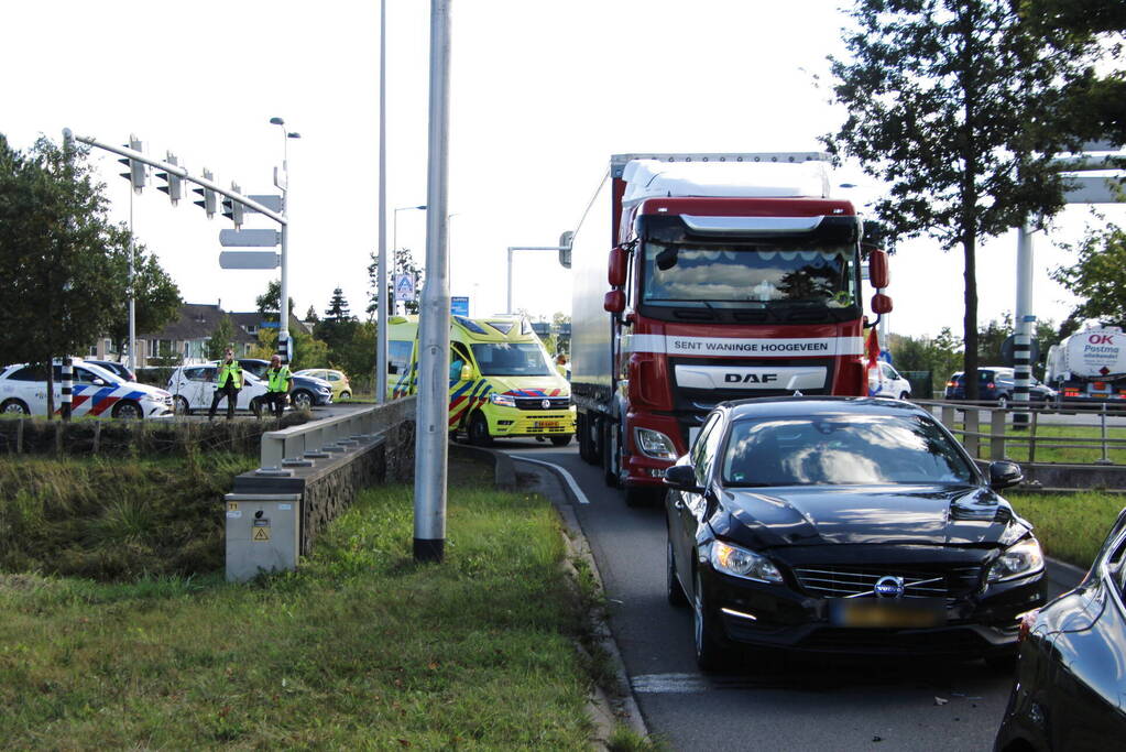 Meerdere voertuigen betrokken bij kettingbotsing