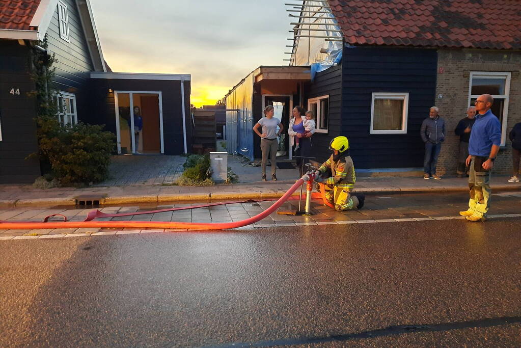 Flinke rookontwikkeling bij uitslaande schuurbrand