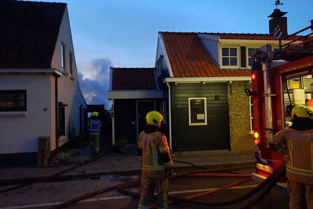 Flinke rookontwikkeling bij uitslaande schuurbrand