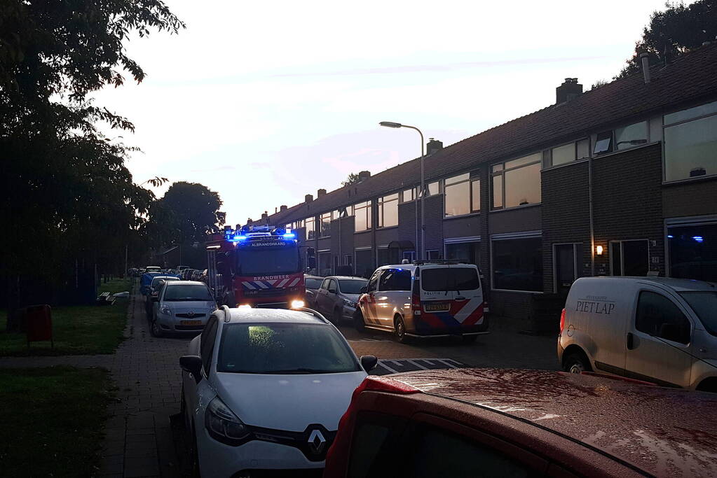 Bewoner ademt rook in bij keukenbrand