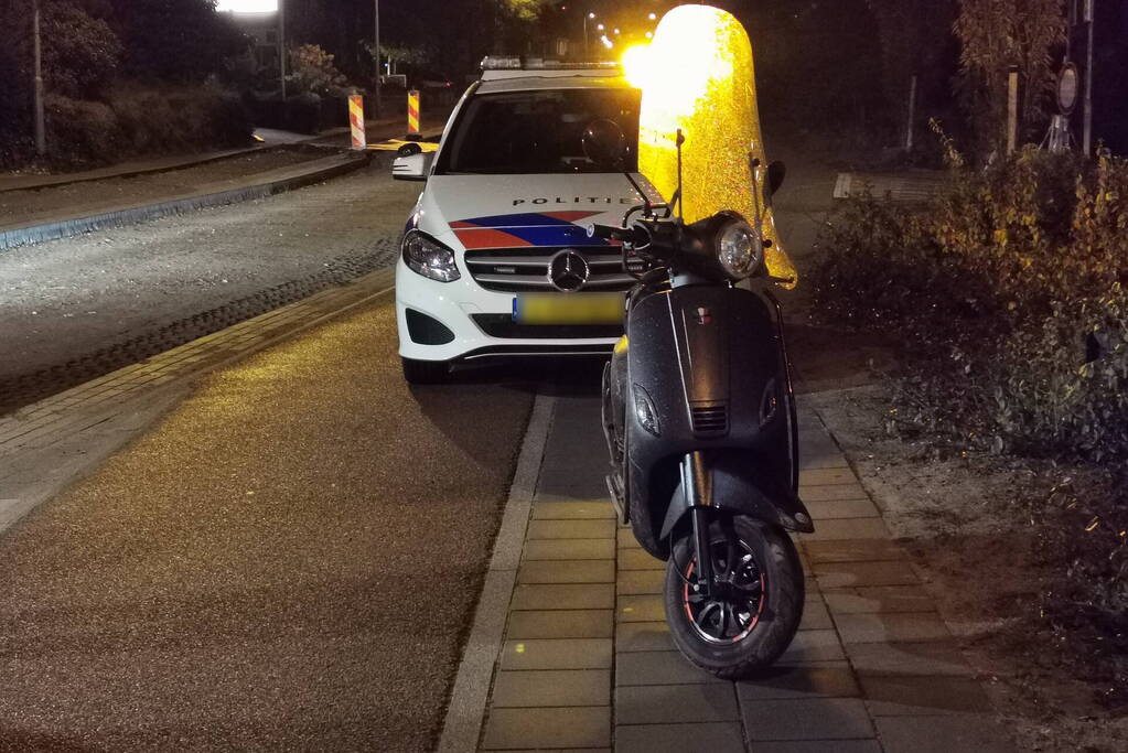 Scooterrijder onderuit bij wegwerkzaamheden