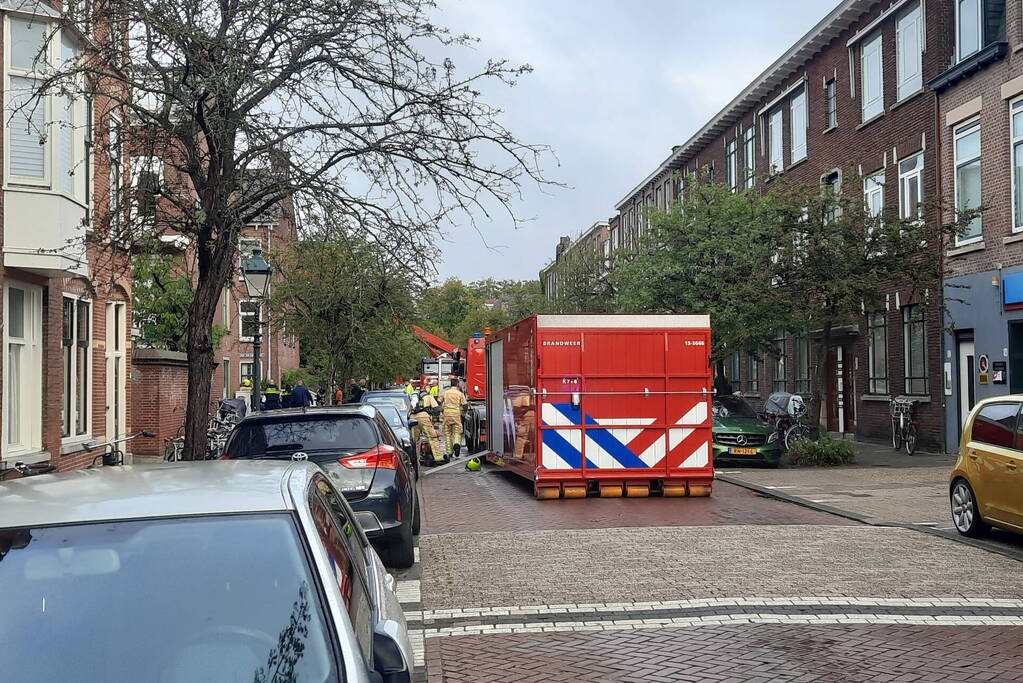 Veel rook wegens grote brand in dak