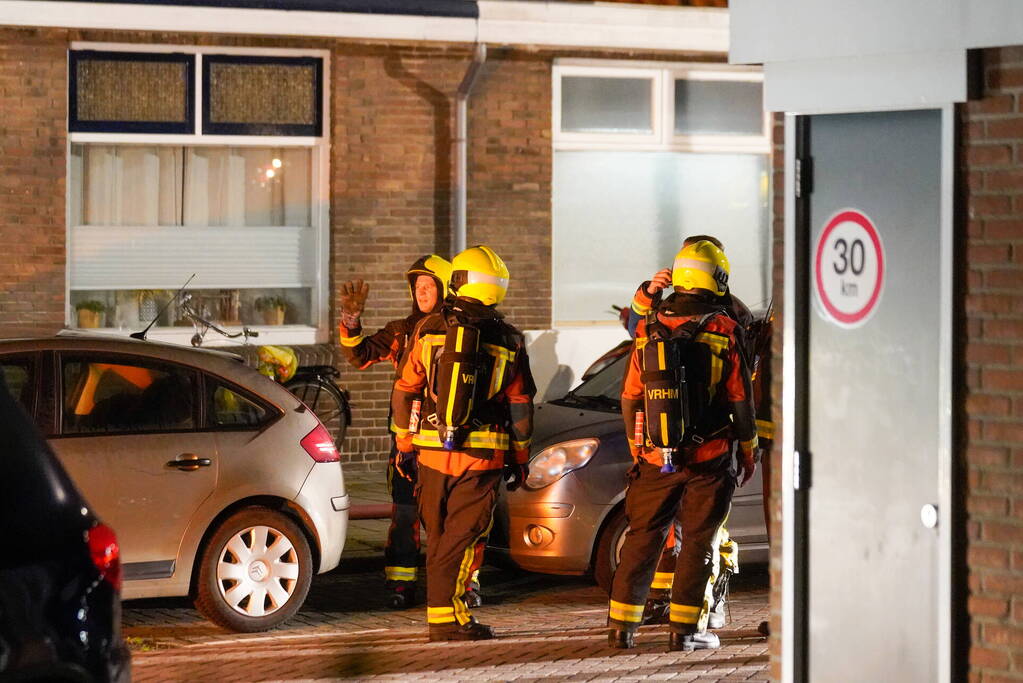 Veel rook bij woningbrand