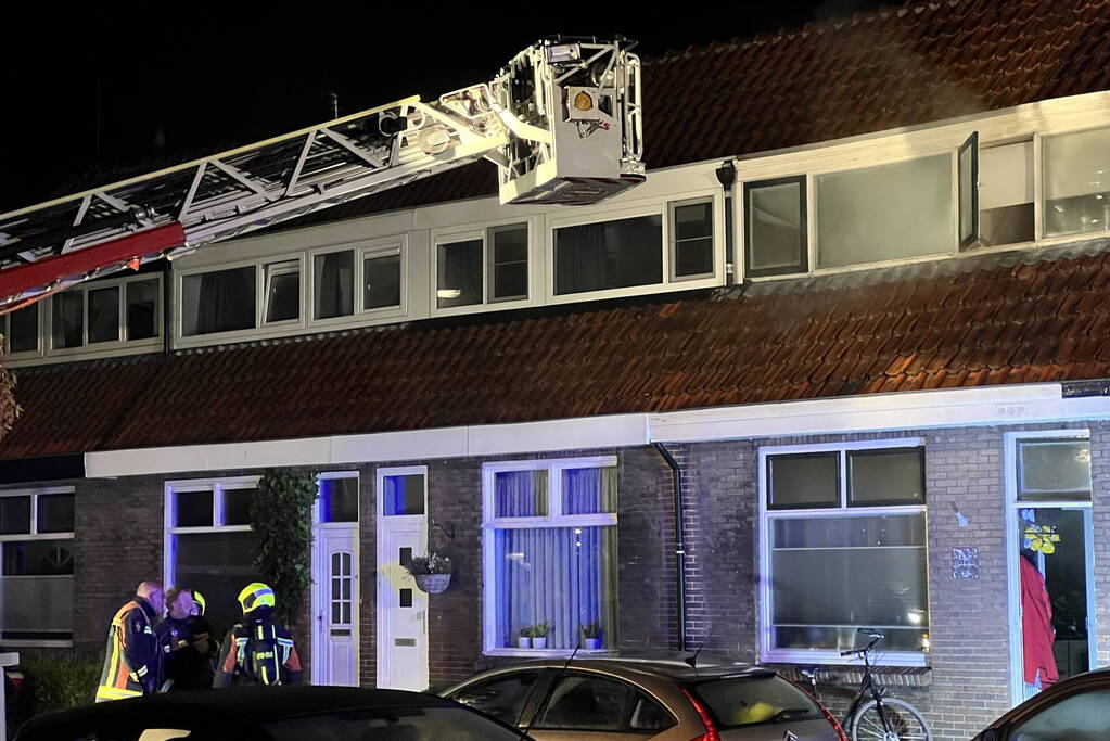 Veel rook bij woningbrand