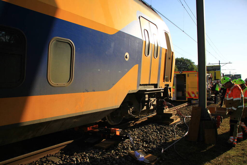 Hersporen gestart nadat trein met 250 passagiers ontspoort