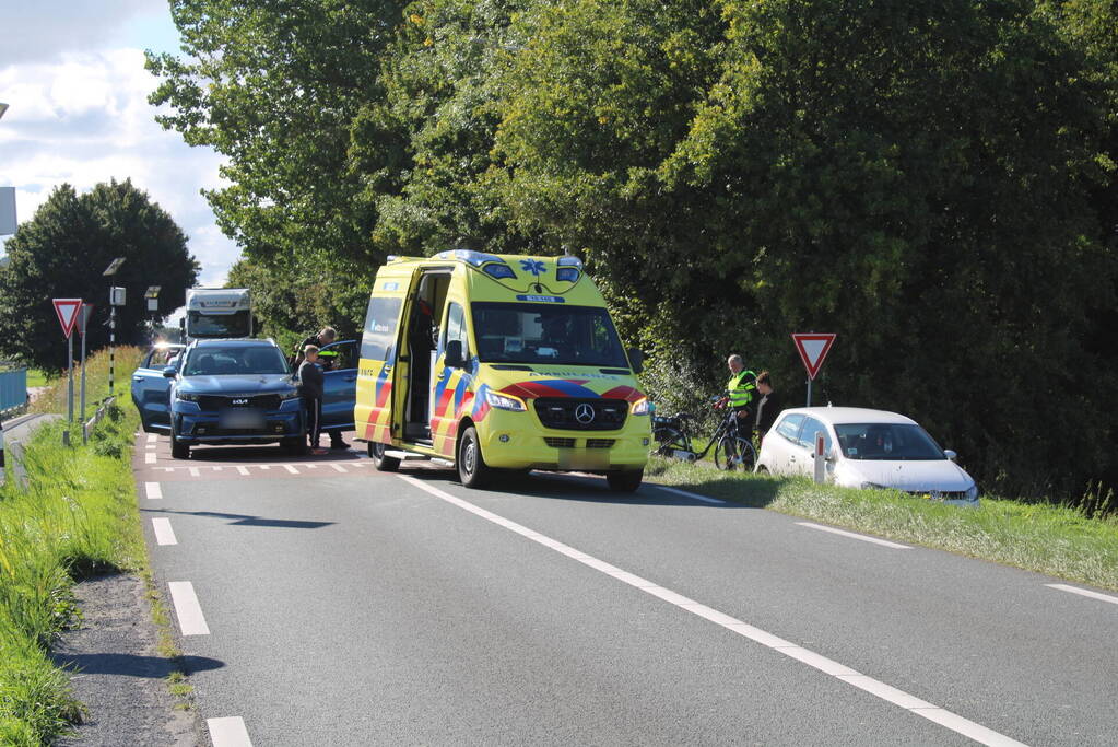 Fietser gewond bij aanrijding met auto