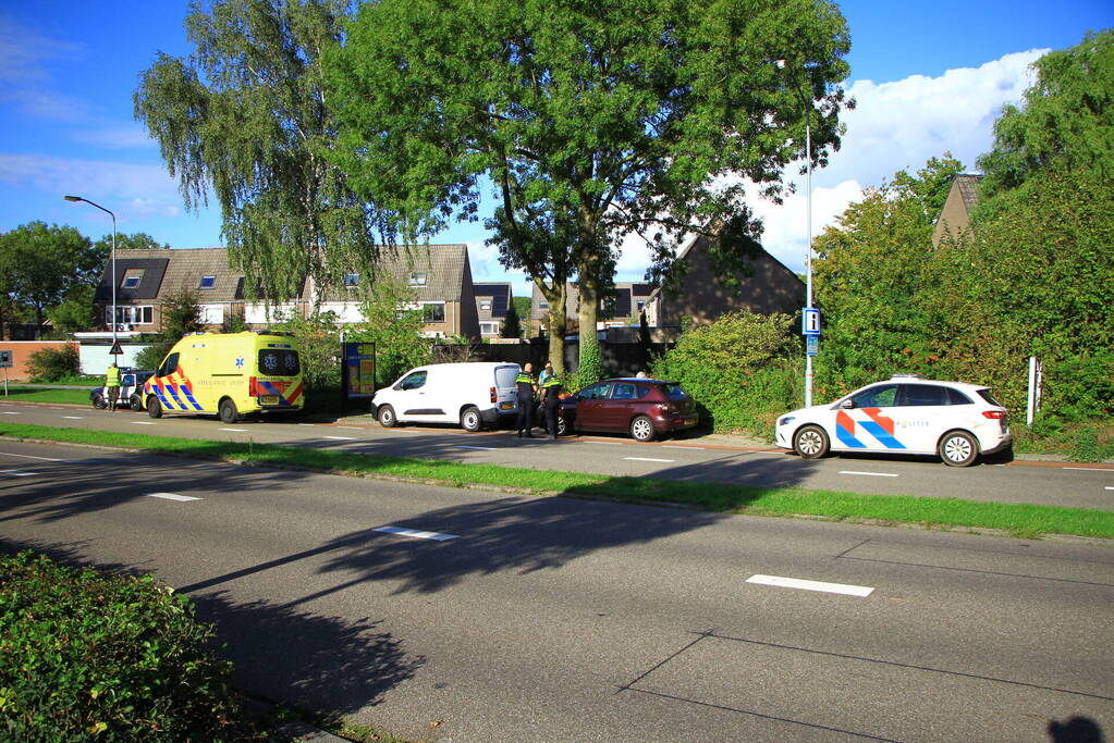 Twee voertuigen betrokken bij kop-staart botsing