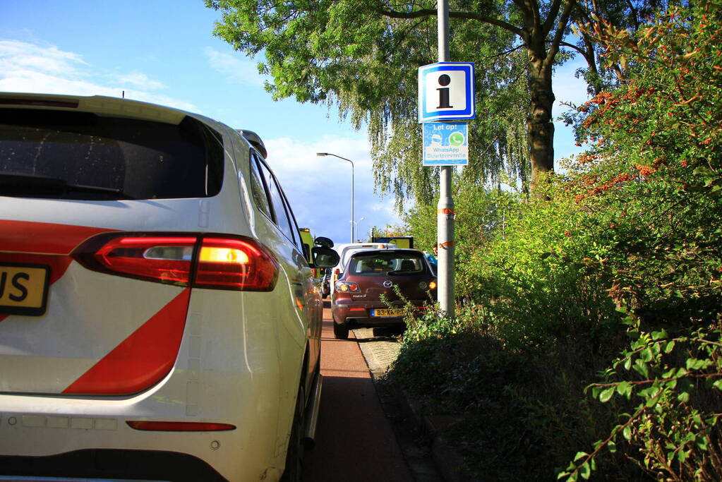 Twee voertuigen betrokken bij kop-staart botsing