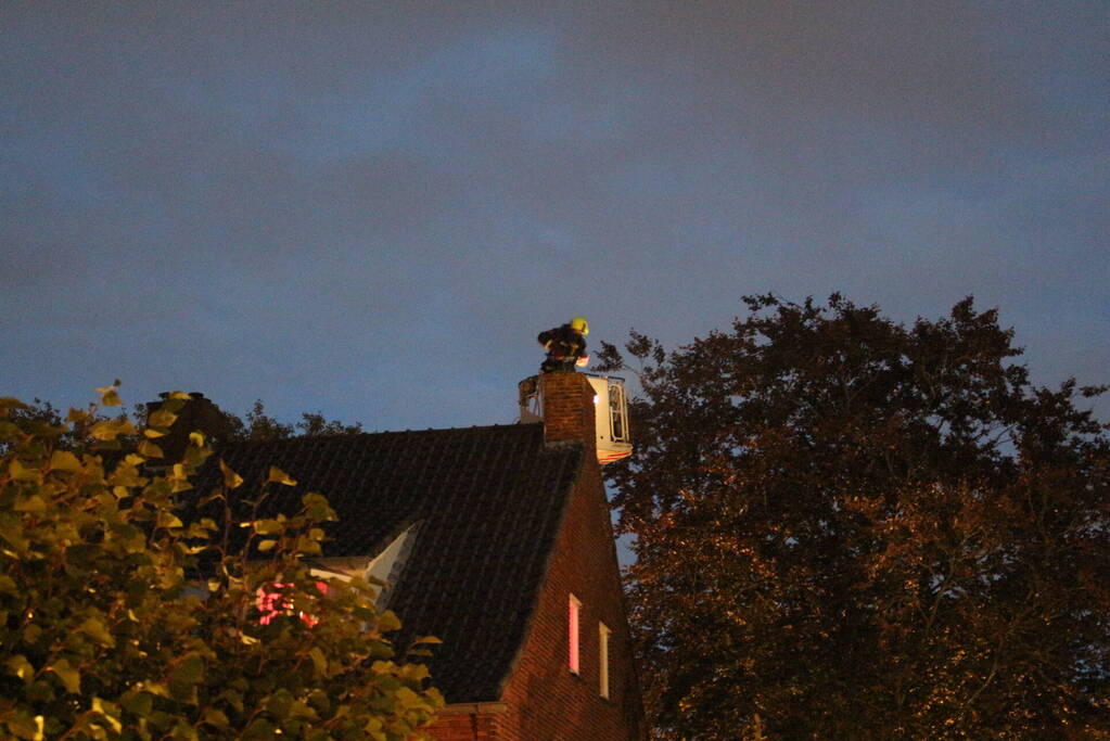 Brandweer ingezet voor schoorsteenbrand