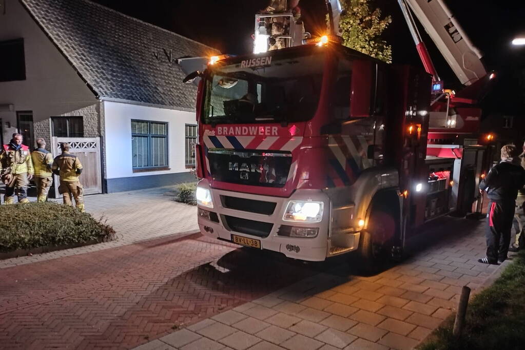 Veel rook bij brand in schoorsteen