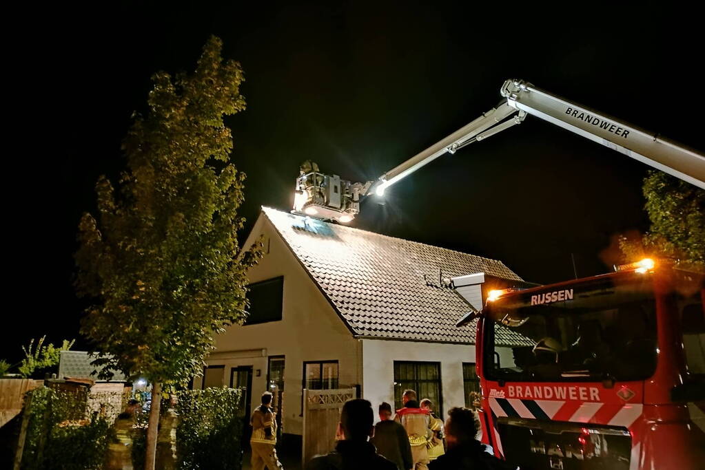 Veel rook bij brand in schoorsteen