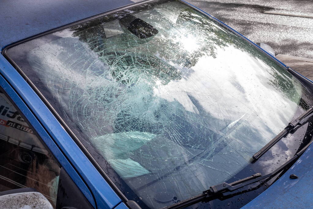 Drie personenwagens betrokken bij kop-staart ongeval