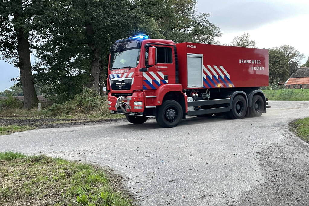 Veel rookontwikkeling bij brand in woonboerderij