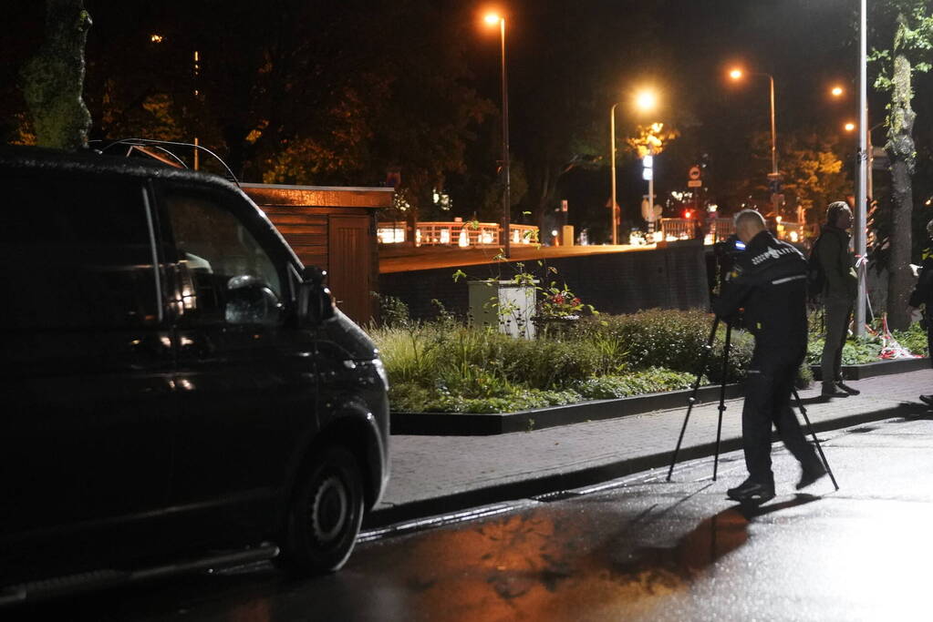 Persoon uit water gehaald en overleden