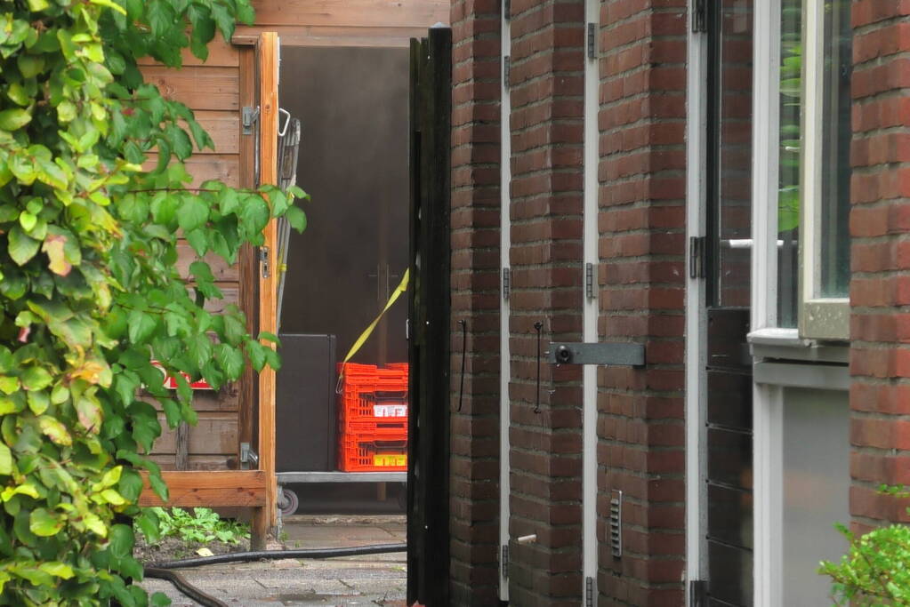 Veel rook bij brand in bijgebouw