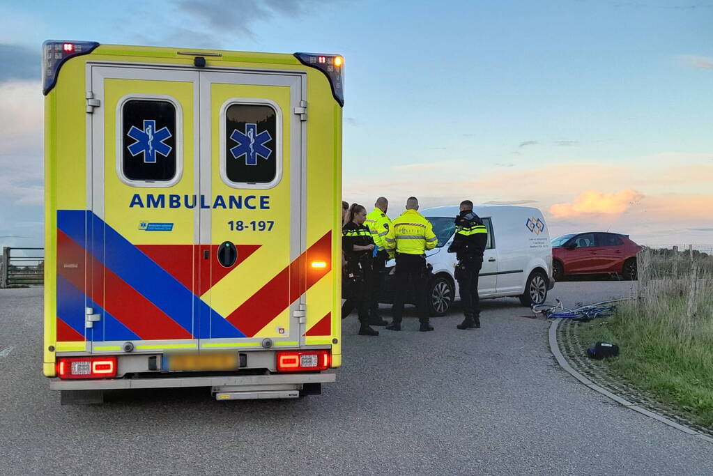 Fietser gewond bij aanrijding met auto