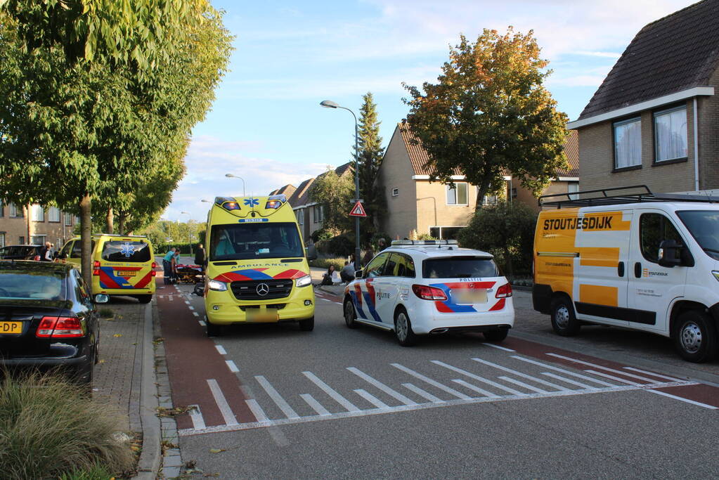 Scooterrijder geschept door auto