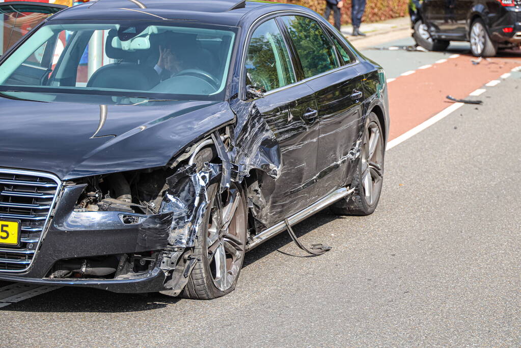 Voorwiel breekt af na botsing