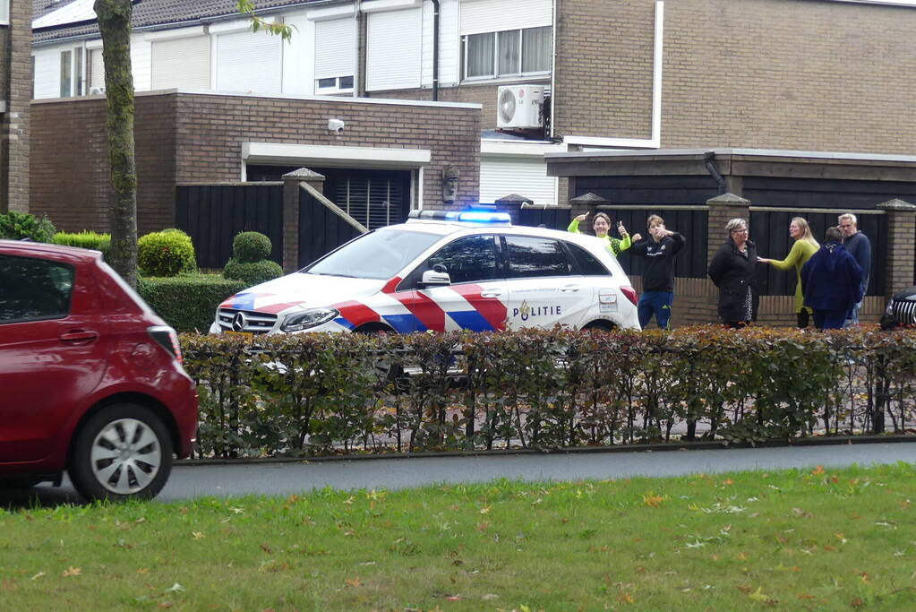 Traumateam assisteert bij incident in woning