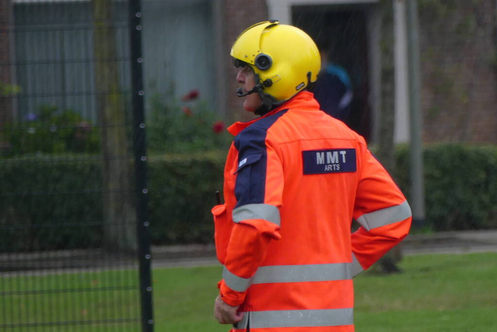 Traumateam assisteert bij incident in woning