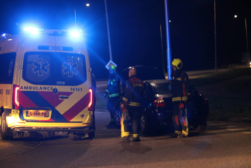 Persoon gewond bij autobrand