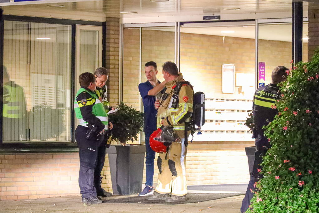 Drooggekookte pan zorgt voor rookontwikkeling wooncentrum