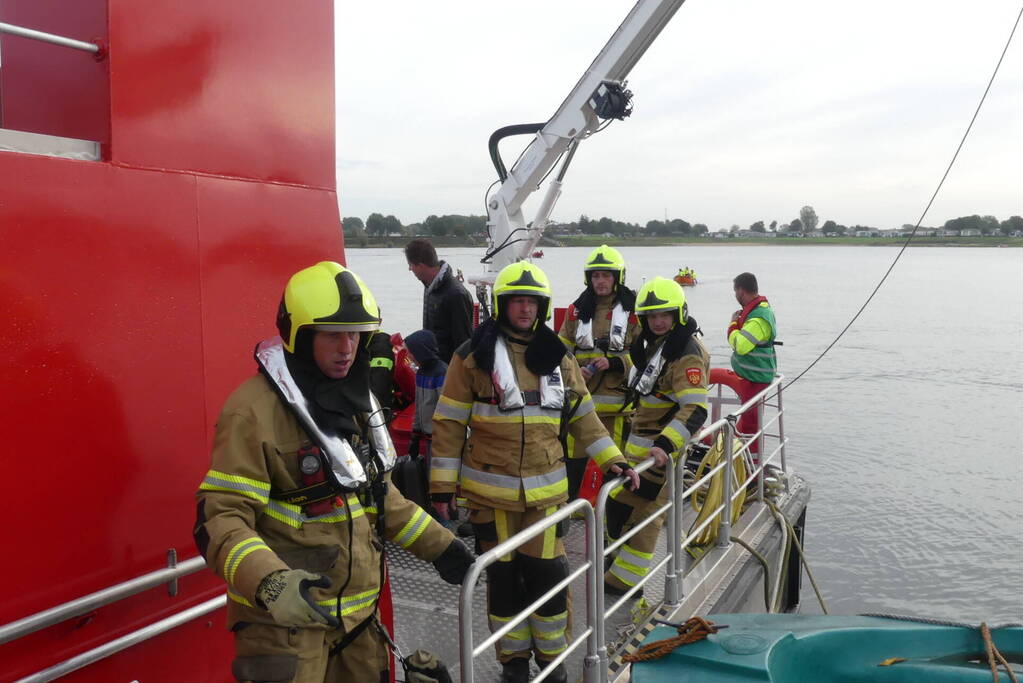 Grote hulpverleningsoefening op de Maas