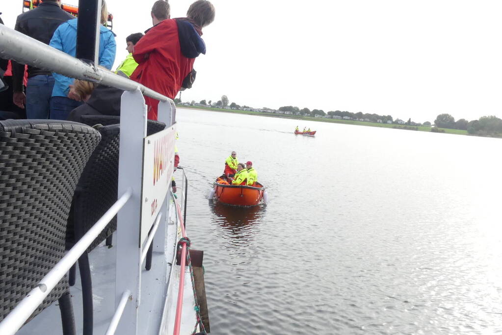 Grote hulpverleningsoefening op de Maas